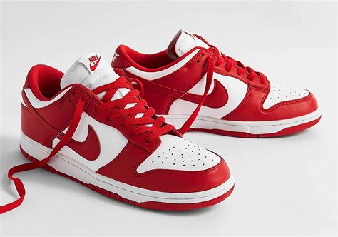 Rote Nike Dunks online 